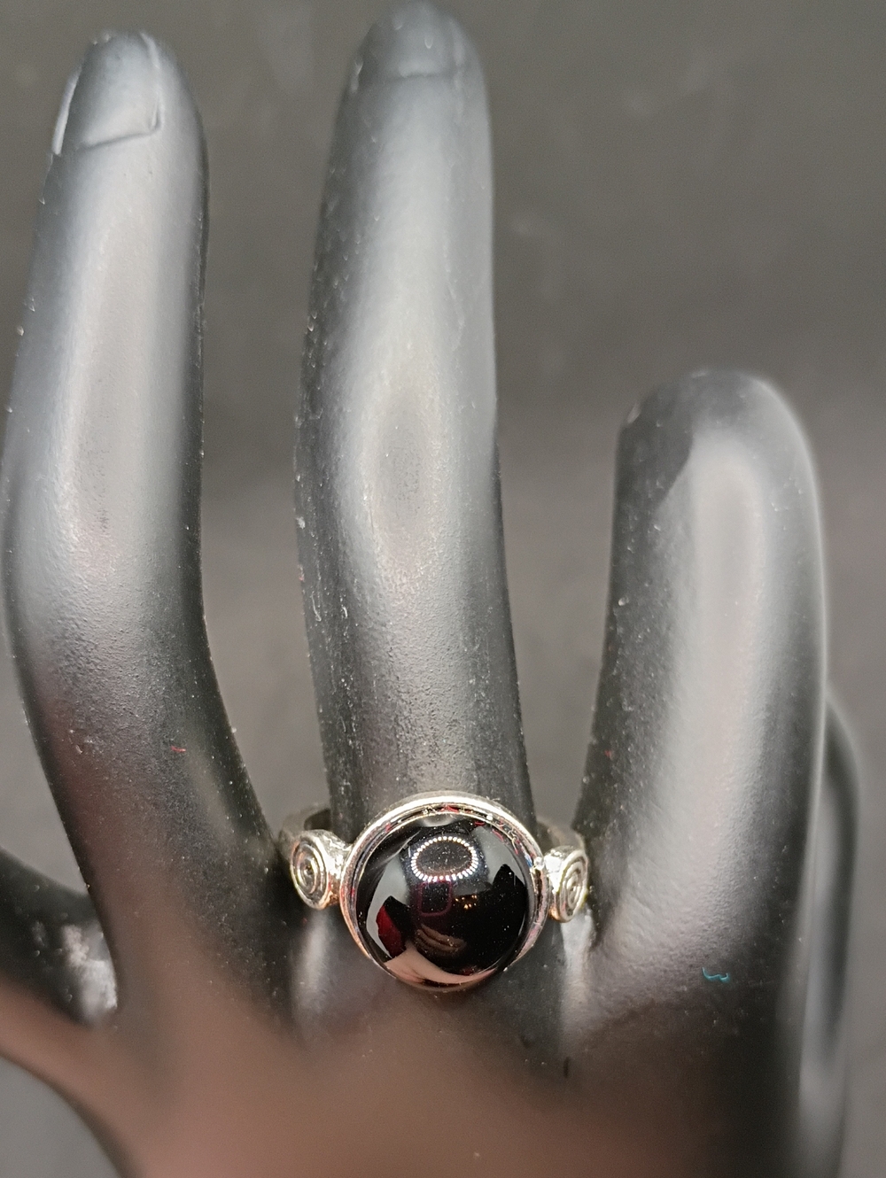 Size 8 Silver Tone Black Dome Ring for Women